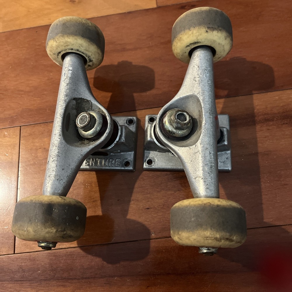 Venture Skateboard Trucks Pair Plus Wheels Vintage?