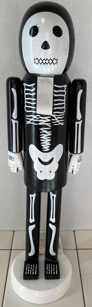 HALLOWEEN NUTCRACKER 14” SKELETON With Tag