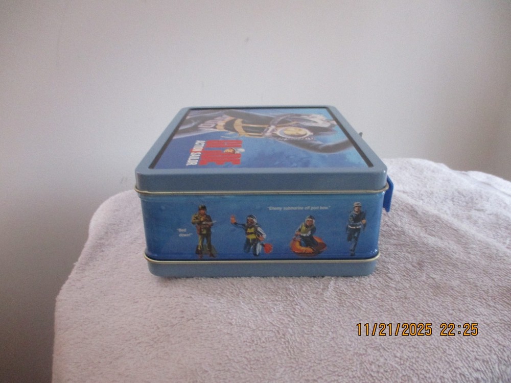 GI JOE ACTION SAILOR TIN LUNCHBOX