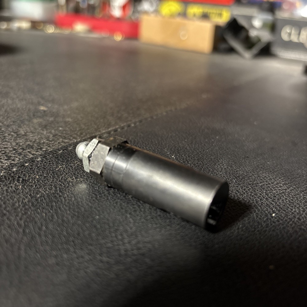 LockNLube Push-On 90° Grease Coupler