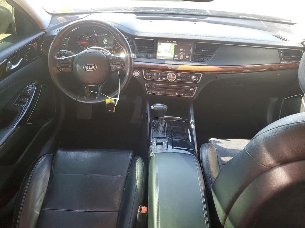 CADENZA 2017 Glove Box 5004629
