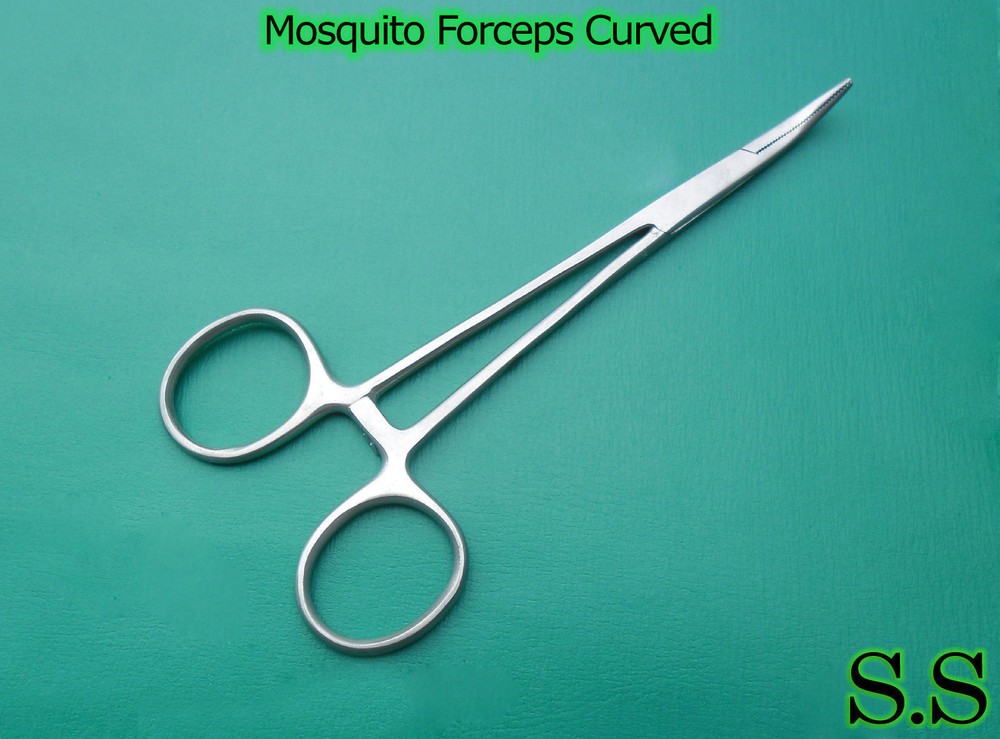 2 MOSQUITO HEMOSTAT LOCKING FORCEPS CVD/STR 5 "