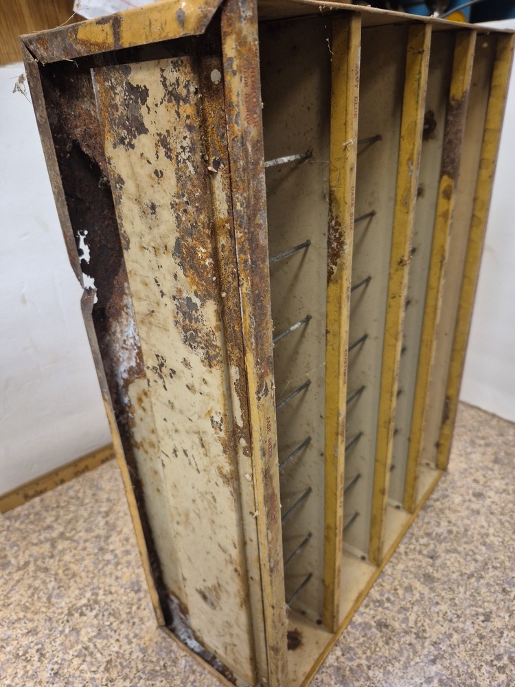 Putnam Fadeless Dyes Display Rack