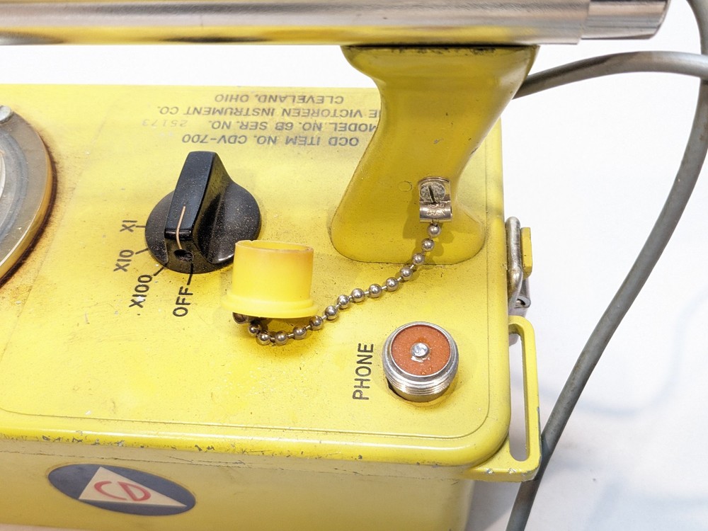 Victoreen CDV-700 Geiger Counter