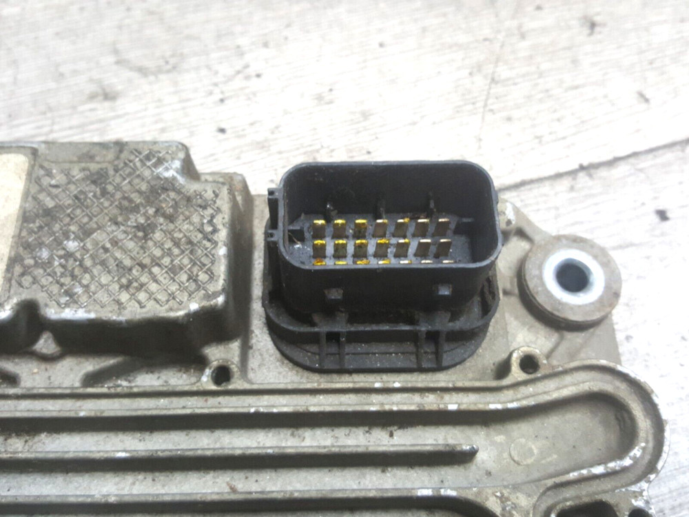 DETROIT DD13 / DD15 ENGINE CONTROL MODULE ECM A0014462835 / 002