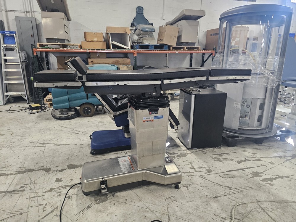 Steris AMSCO 3085 SP Surgical Table