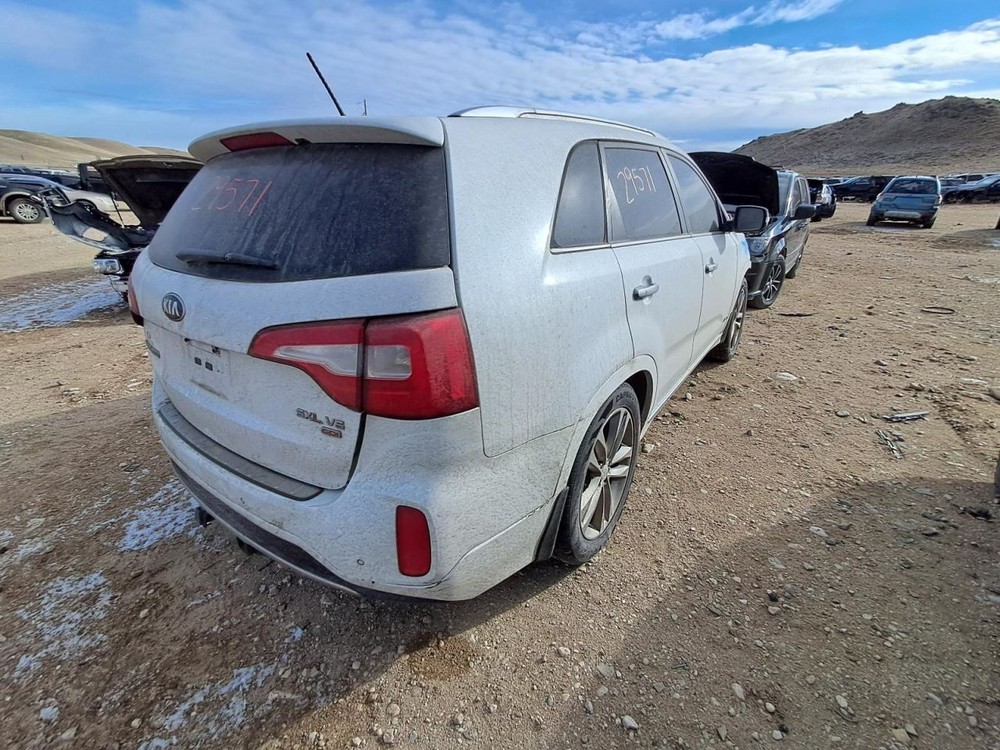 Driver Tail Light Quarter Panel Mounted LED Fits 14-15 SORENTO 1558483
