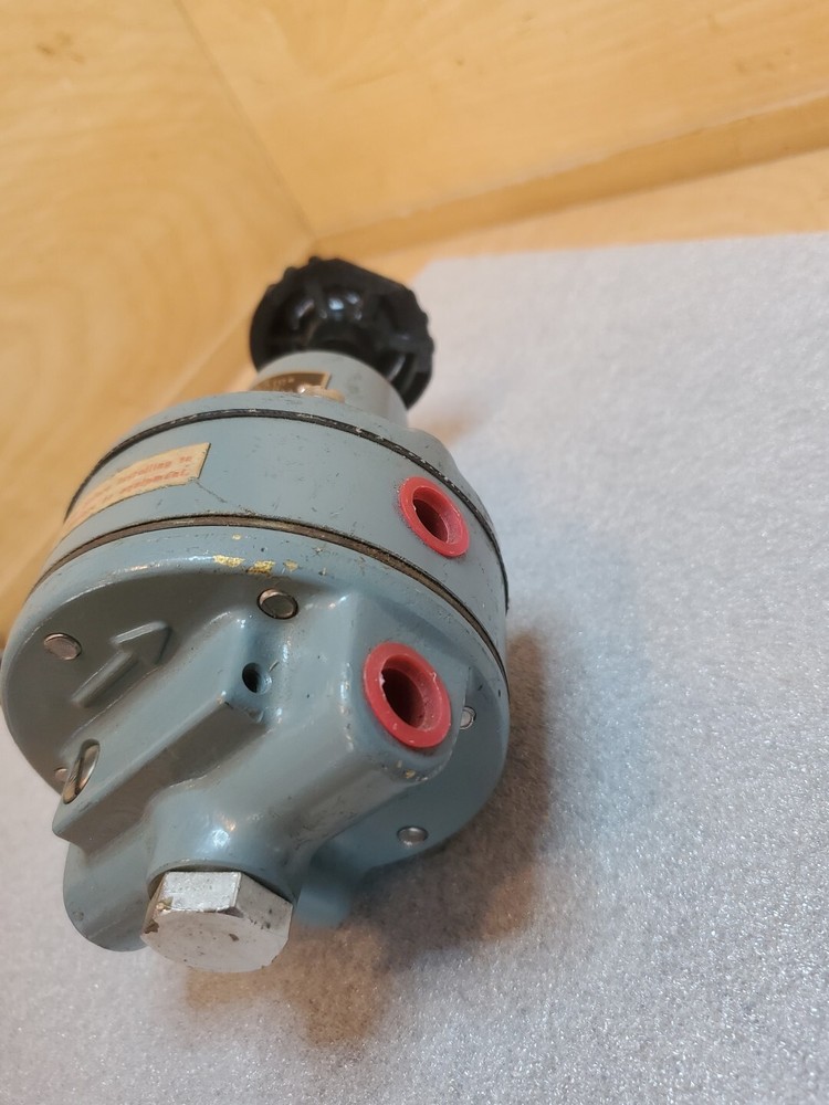 NUllMATIC 40-30 Pressure Regulator NEW Broken Knob