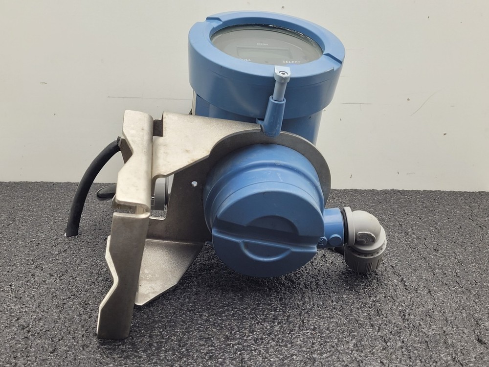 Micro Motion 2700R12ABZEZZZ Transmitter Mfg 2014 Unit B