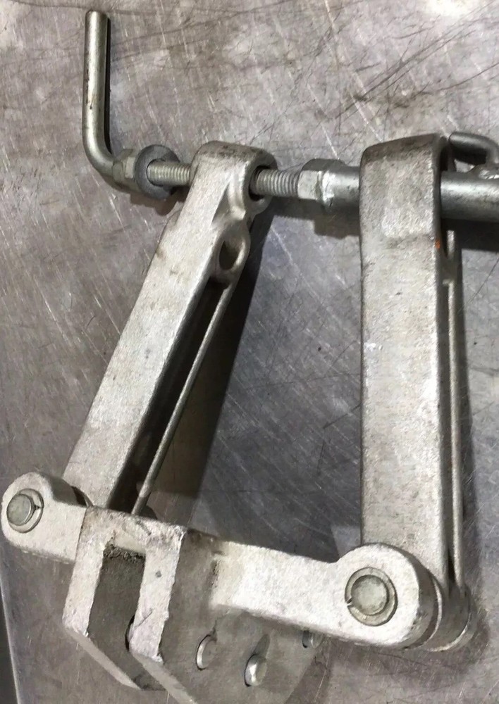 VINTAGE CAMPBELL PULLEY Beam Support Item ID D29