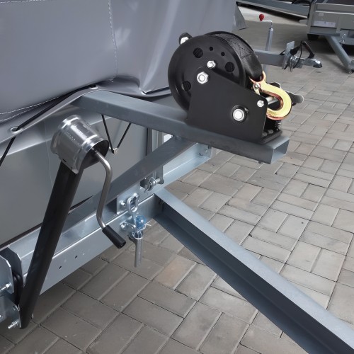 Hand Winch 1200lb, 23ft Polyester Strap & Two-Way Ratchet