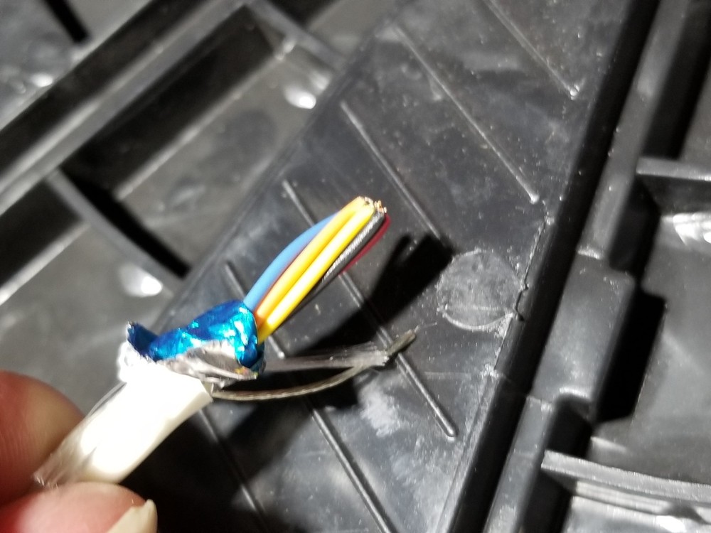 Carol E2108S 22/8C Shielded Control/Communications Cable Plenum White /100ft