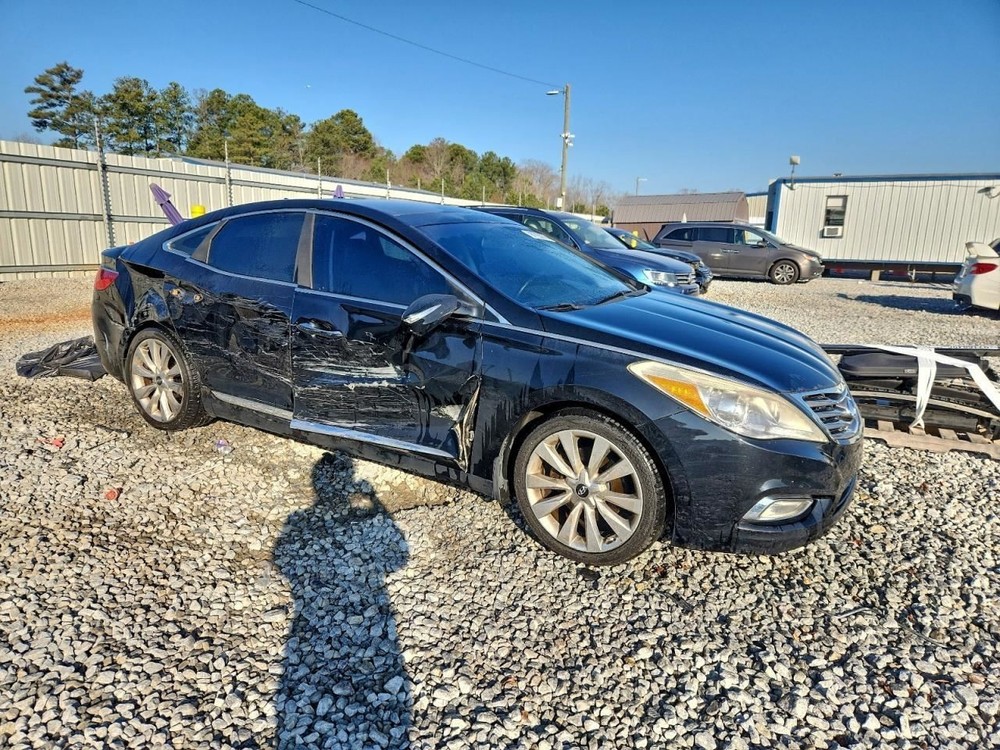 Fuse Box Engine Compartment Fits 14 AZERA 4935429