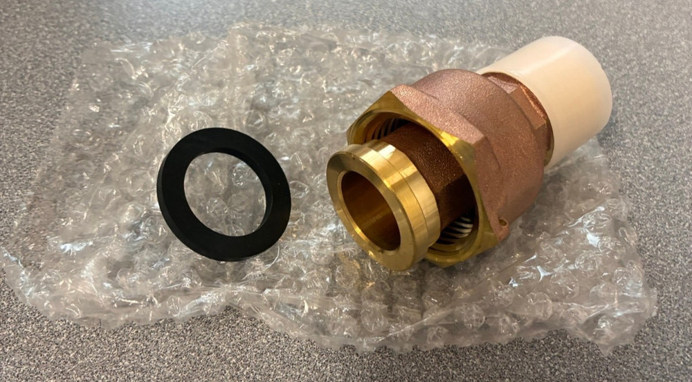 Badger Meter (67632003) 3/4" Water Meter Union Connection