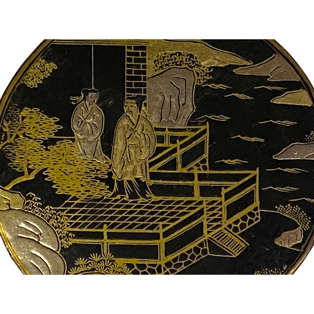 Chinese Black Lacquer Golden Graphic Round Display Box ws2230