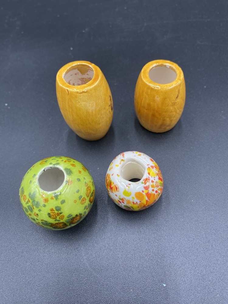 4 Different Vintage Macrame Beads