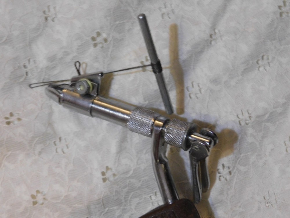 Vintage Herter's Fly Tying Vice No. 9