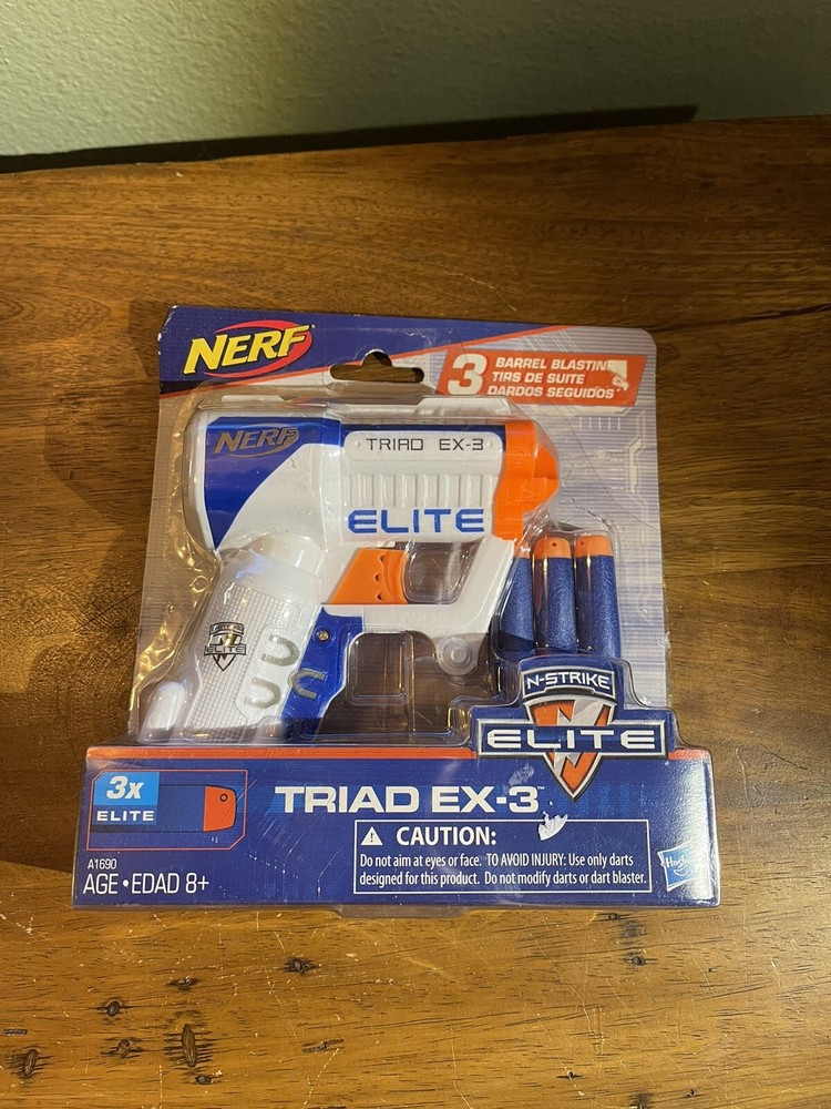 Nerf A1690 N-strike Elite Blaster - 3Darts