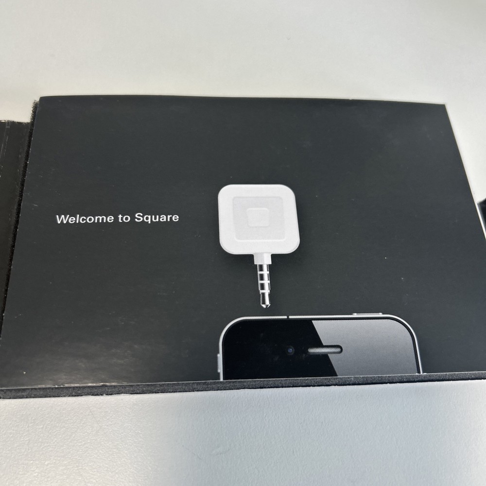 Square Credit Magstripe Card Reader for Apple iPhone and Android