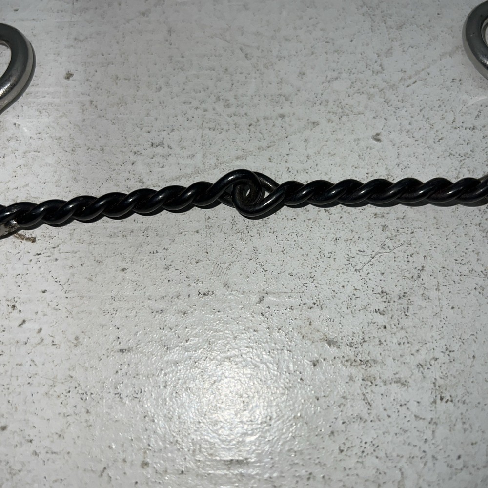 New Twisted Mouth Medium Shank Bit LLL-26