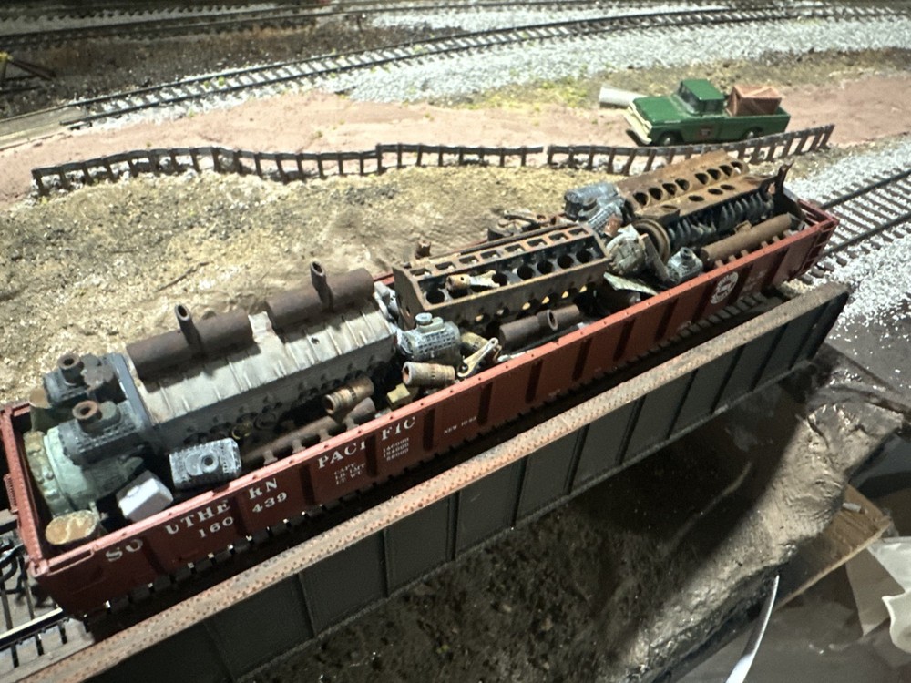 HO Scale Engine Scrap Load