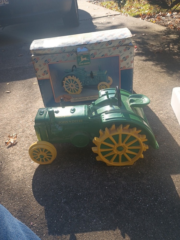 John Deere Tractor Ceramic Cookie Jar 98 Collectible Read