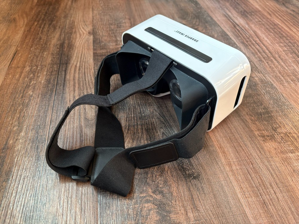 Sharper Image Virtual Reality Smartphone Viewer Headset VR BlackWhite