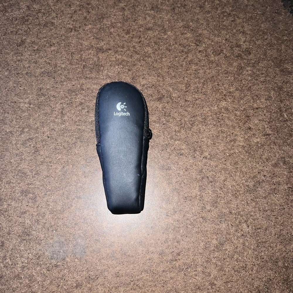 Logitech R400 Laser Presentation Remote - Black