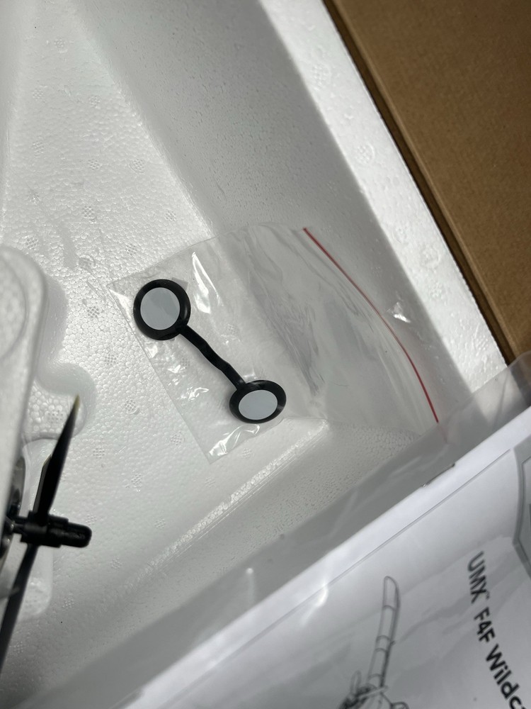 NEW UMX F4F Wildcat BNF Basic E-flite EFLU3650