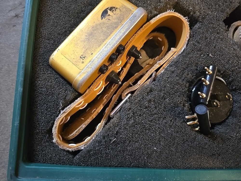 Tri-Tronics Model A1-80/LR remote Dog Training Shock Collar Kit-needs Batteries