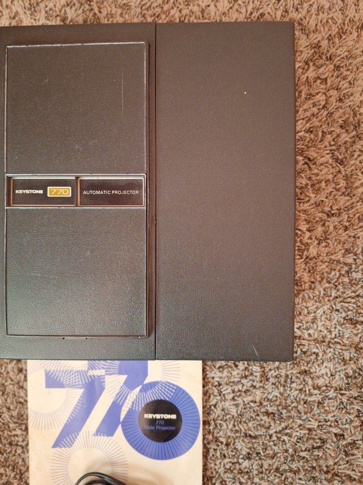 Keystone K-770 Slide Projector