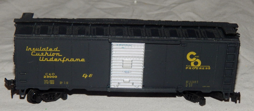 HO Bachmann C&O 23000 Boxcar