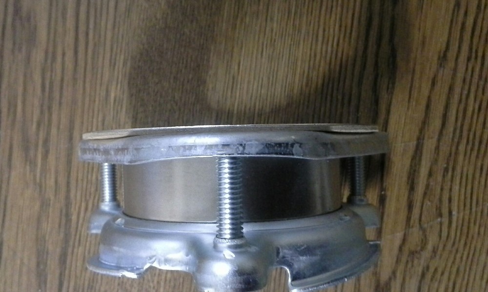 garbage disposal mounting assembly