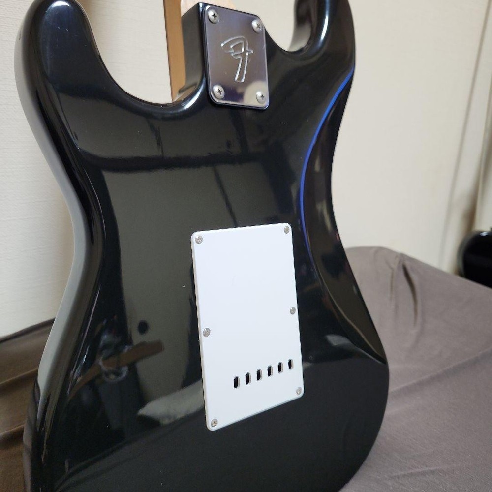 Fender Homage Strat Type Blackie