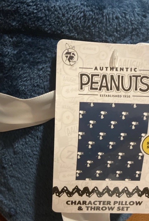 Authentic Peanuts Plush Character Pillow & Throw Set Snoopy 48 X 58 Throw