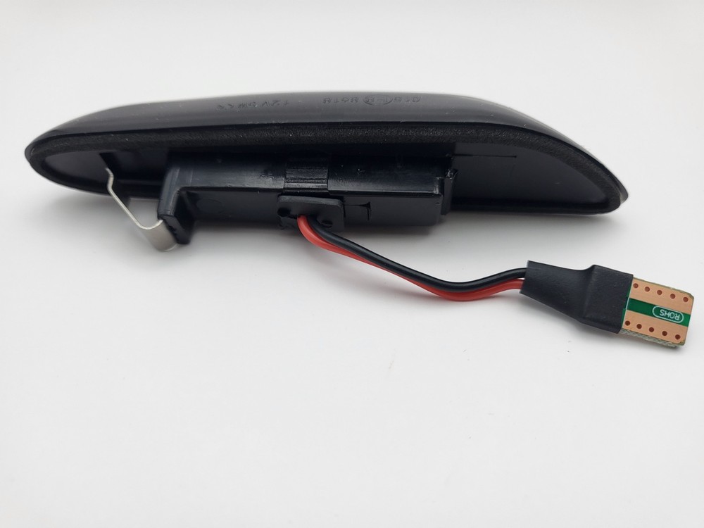Dynamic LED Fender Side Light For BMW E60 E61 E90 E91 E87 E81 E84 E88 E92