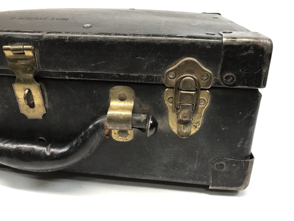 VINTAGE BELL SYSTEM TELEPHONE LINEMAN TOOLBOX VULCANIZED LEATHER CASE W/TOOLS