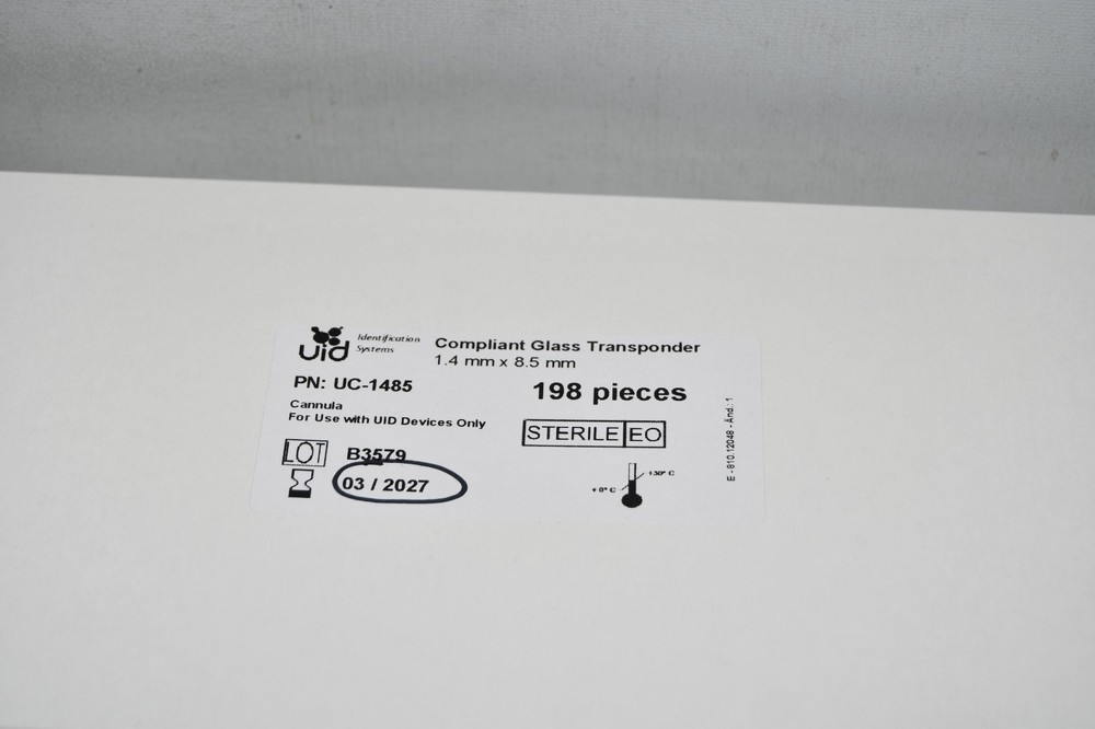 ^ Uid Identification Solutions Microchip Compliant Glass Transponder #X6384