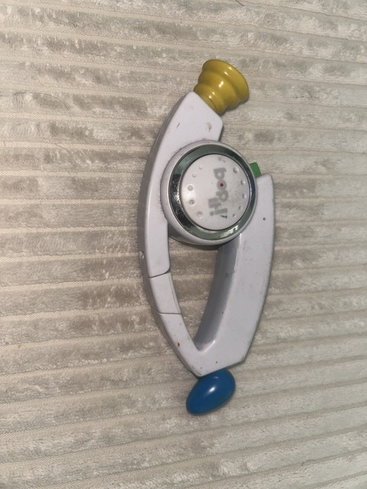 Bop It Handheld Electronic Talking Game White TESTED & WORKS b9