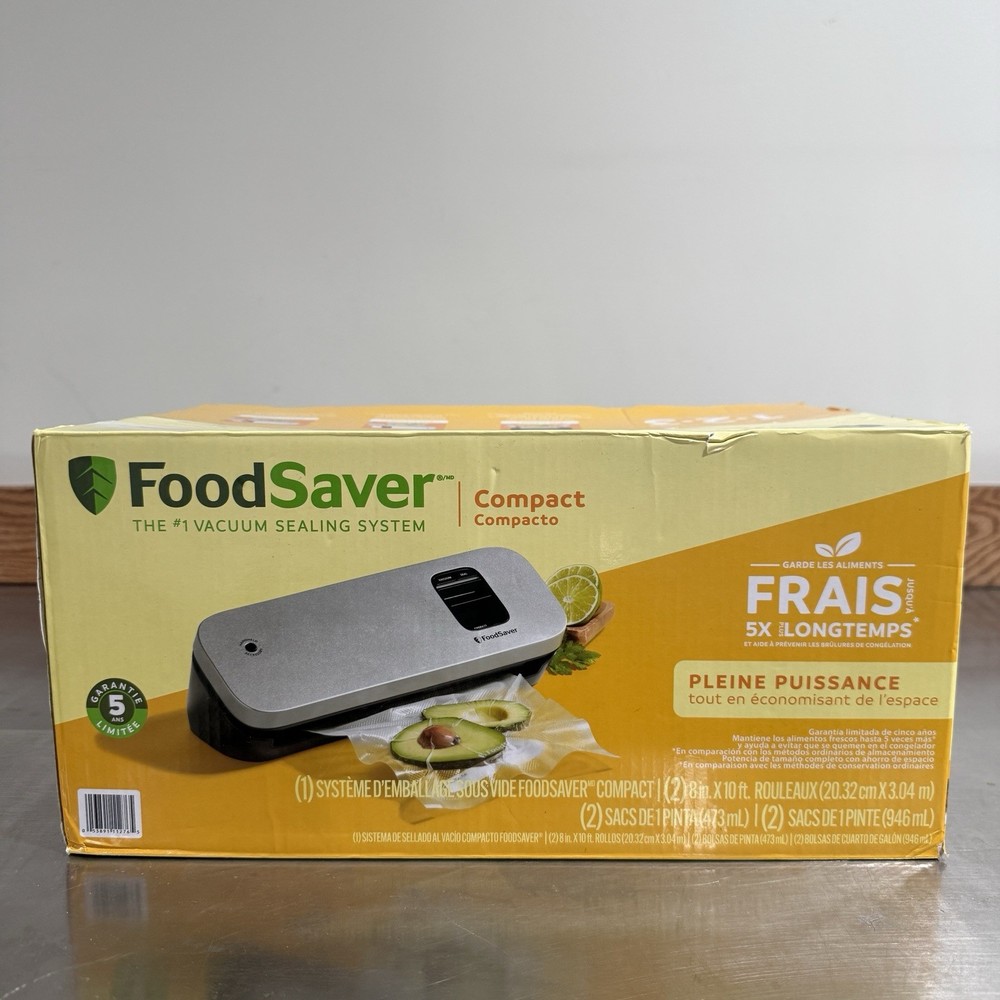 FoodSaver Vacuum Sealer Special Value Pack, Compact Machine