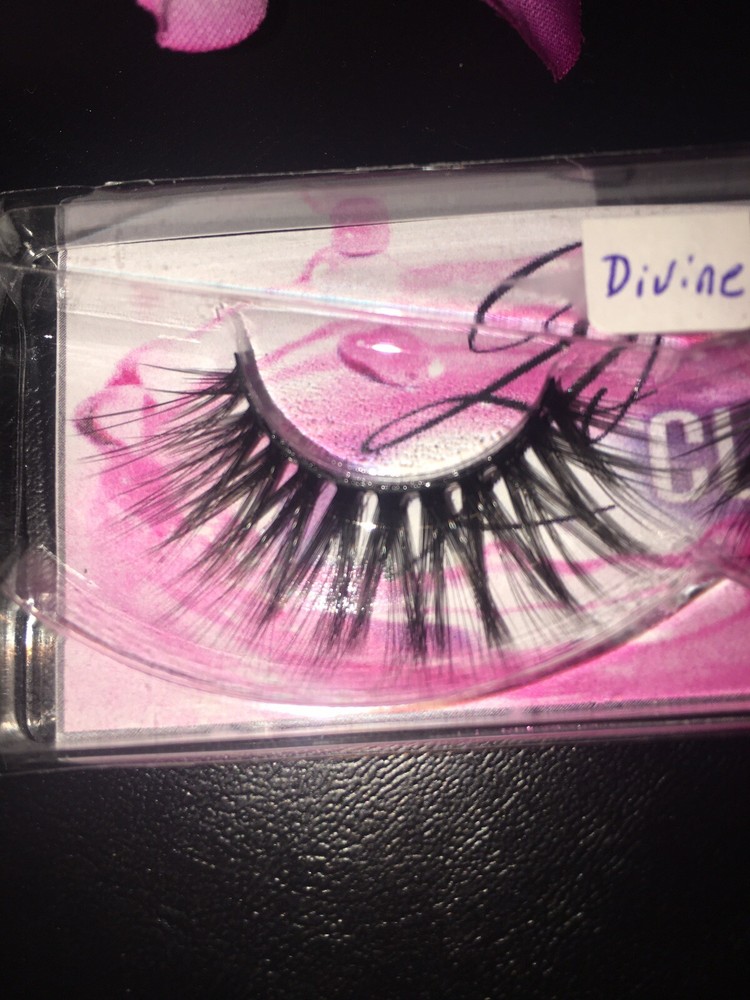 3D Mink Lashes Style: Divine