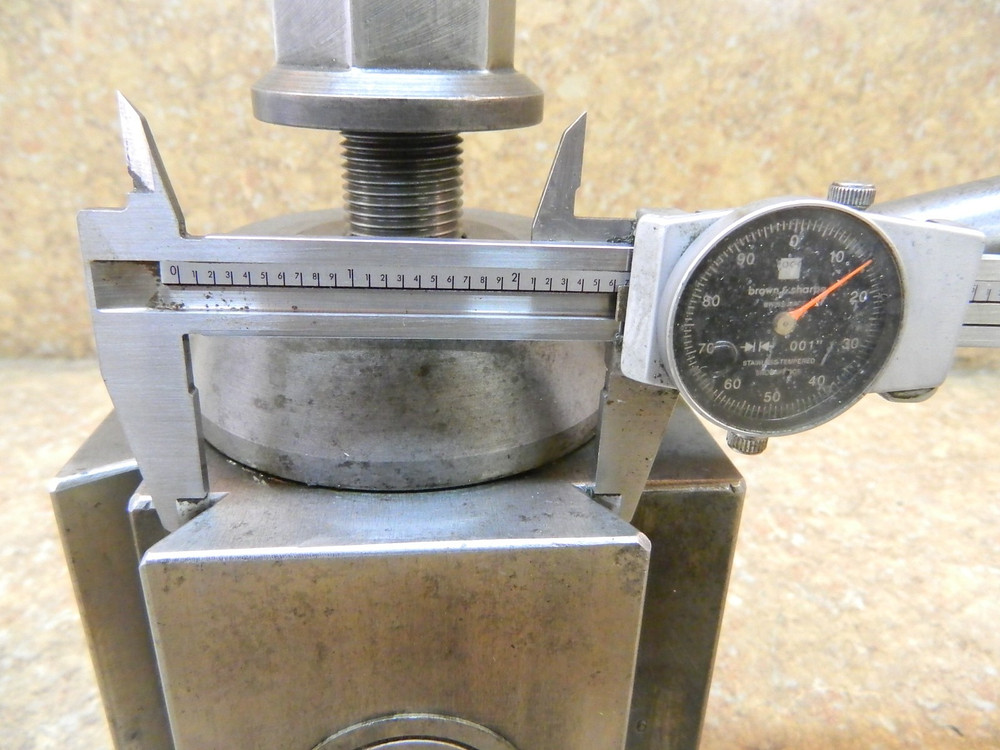 ALORIS TOOL POST Model D Piston Style With "Tee" Nut and Stud 17" - 48" Swing