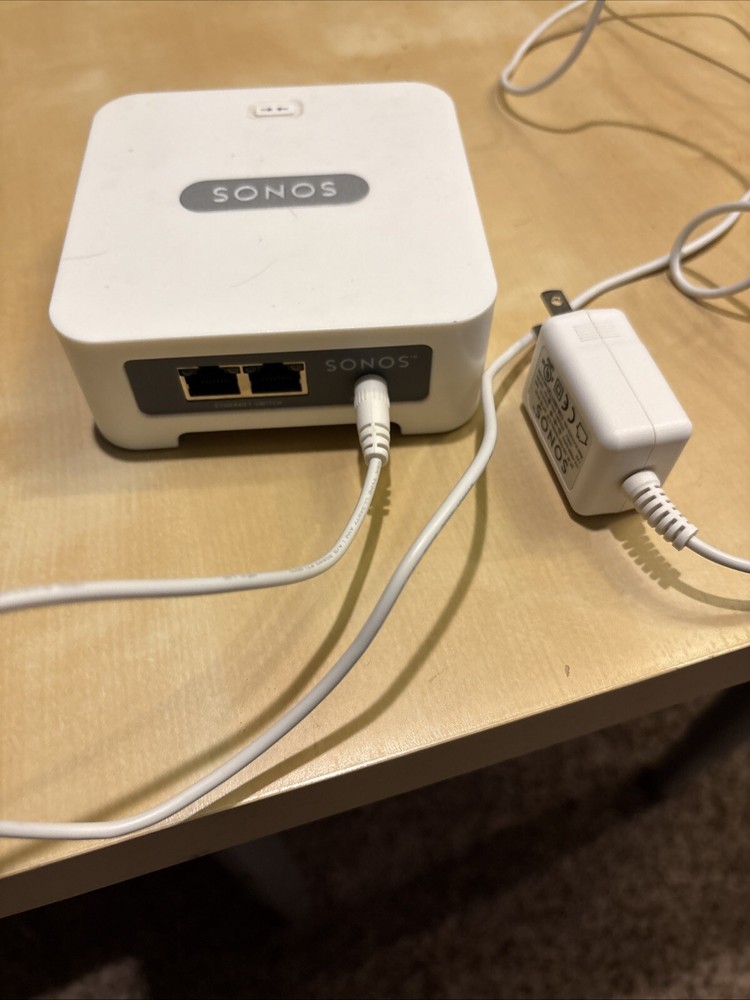 Sonos Connect Bridge (white).