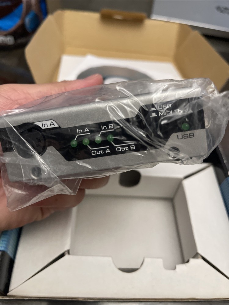 Maudio audio interface Midisport 2x2 USB Midi Interface