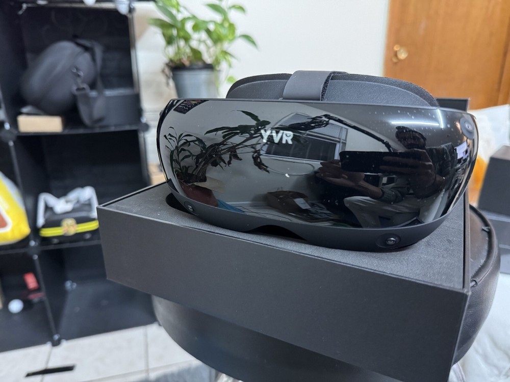 YVR2 high-end VR Head set