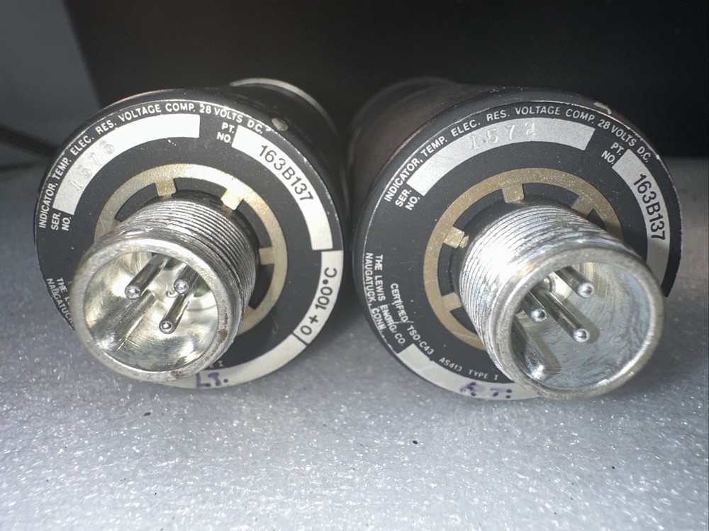 OIL TEMP INDICATOR PN 163B137 Working Condition