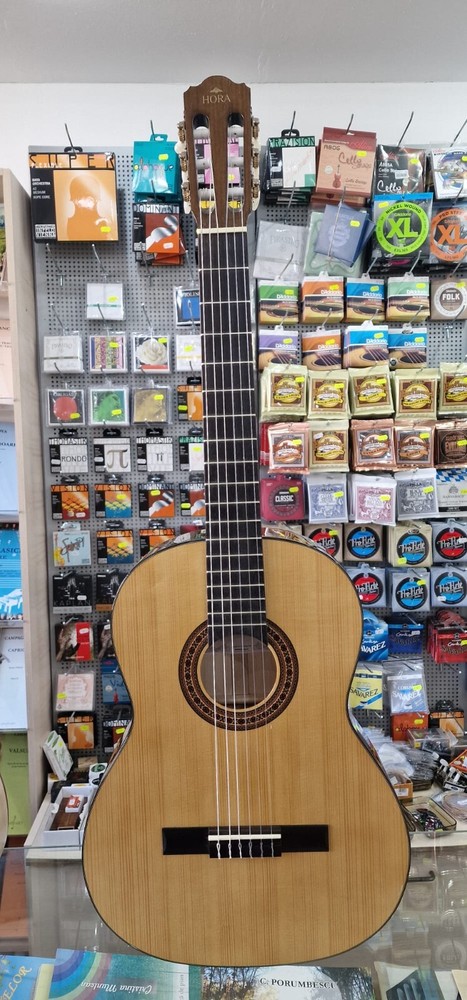 HORA N1010 classic maple guitar