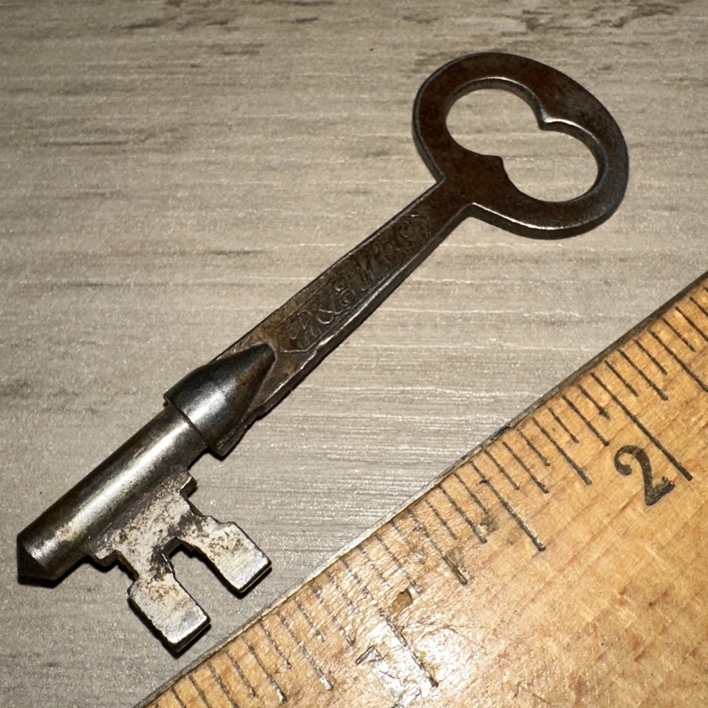Antique Skeleton Key Solid Barrel Legit Antique Key P & E Mfg. #12