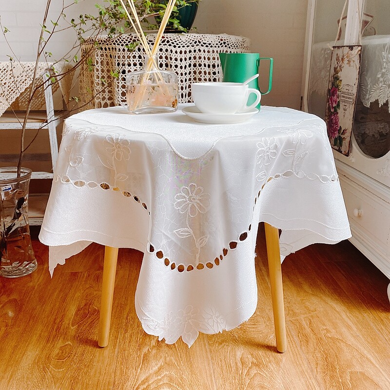 @ Elegant White Flower Thread Embroidery Sheer Patch Cutwork Cream Table Cloth