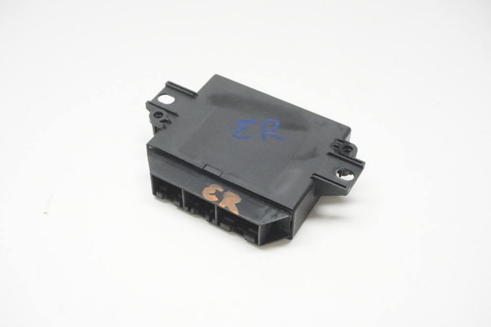 2003 2004 Audi RS6 Parking Assist Control Module 8Z0919283